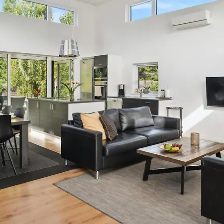 Awesome In Vaeggerlose With Kitchen