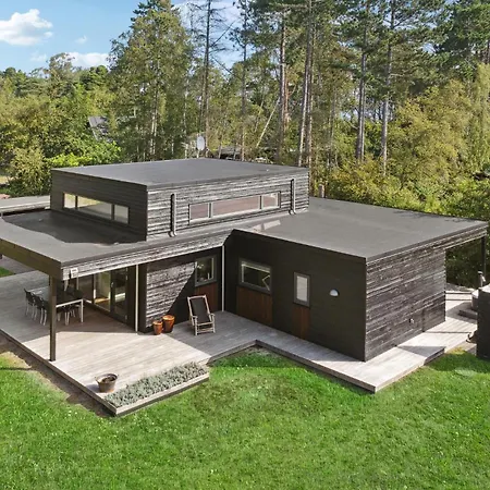 Holiday home Awesome In Vaeggerlose With Kitchen Boto By