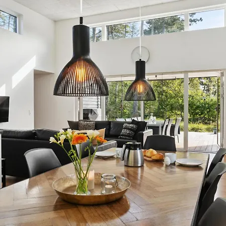 Awesome In Vaeggerlose With Kitchen * Bøtø By